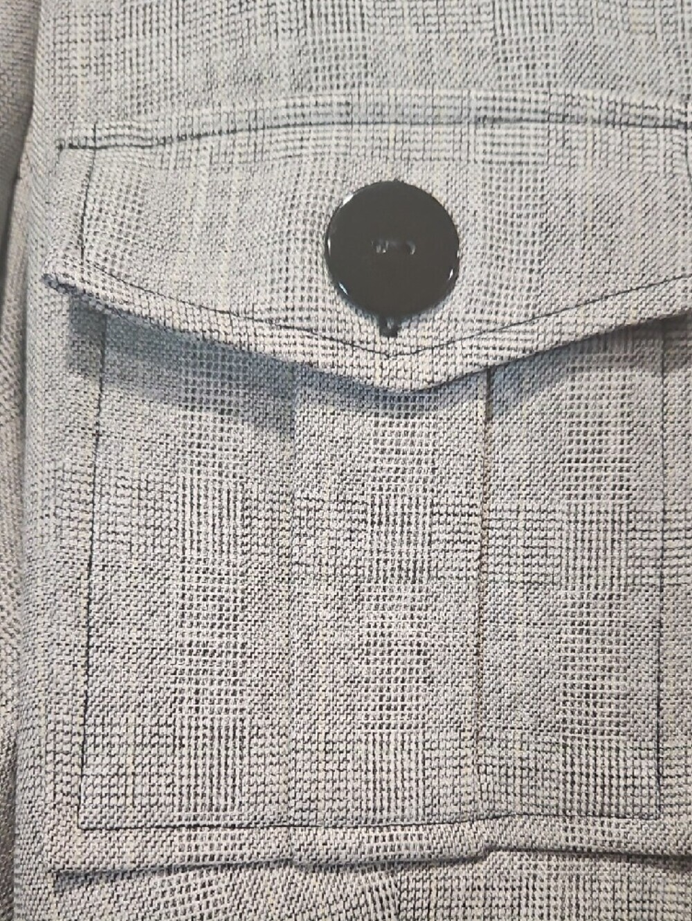 R&M Richards Short-Sleeve Belted Blazer in Light Gray - Picture 5 of 6